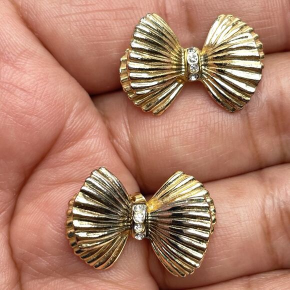 Lilly Pulitzer Gold Tone White Rhinestone Bow Tie Stud Earrings Boho Cute - Picture 3 of 7